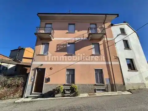 Villa in vendita a Lu e Cuccaro Monferrato