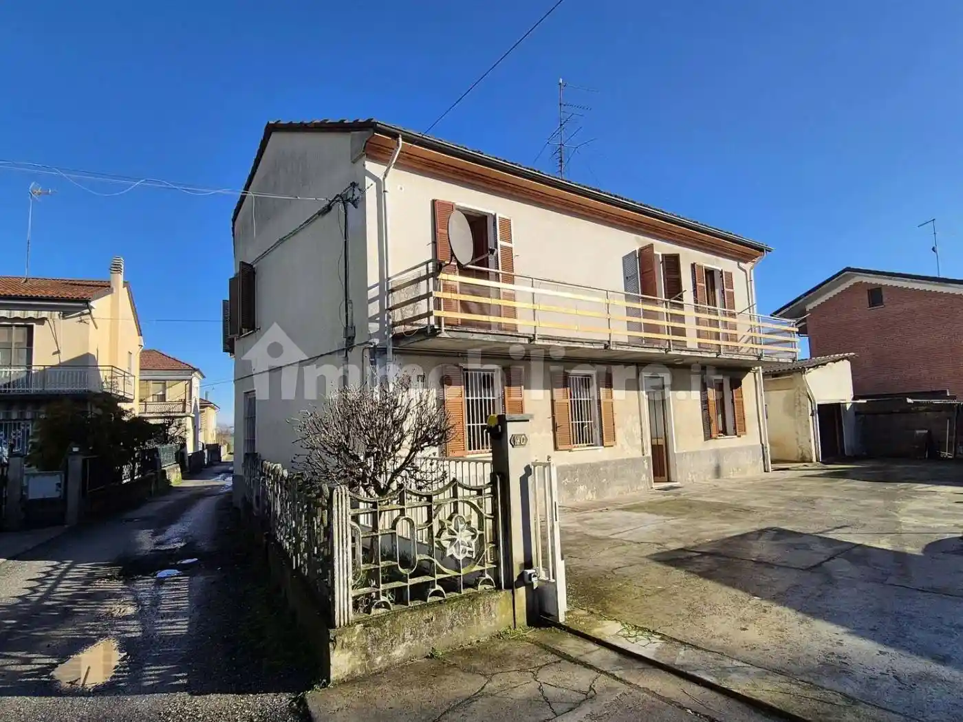 Villa in vendita a Casale Monferrato