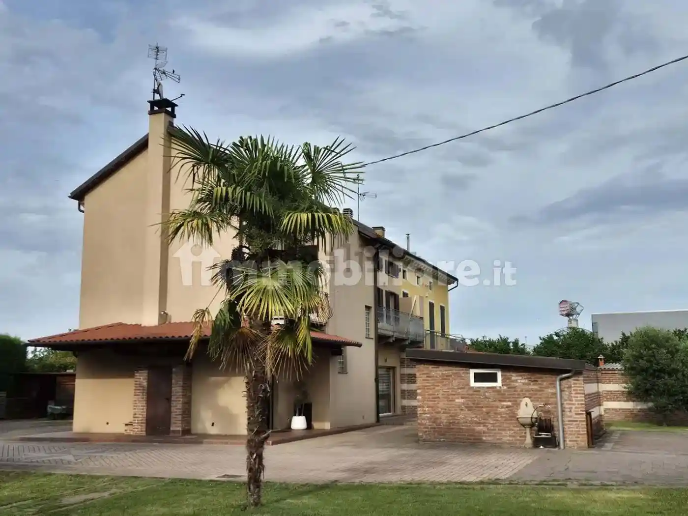 Villa in vendita a Casale Monferrato