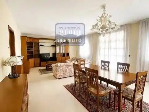 Villa in vendita a Volpago del Montello