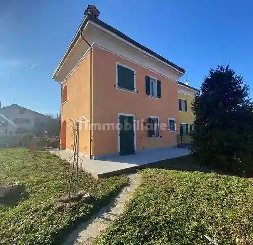 Villetta a schiera - foto 2