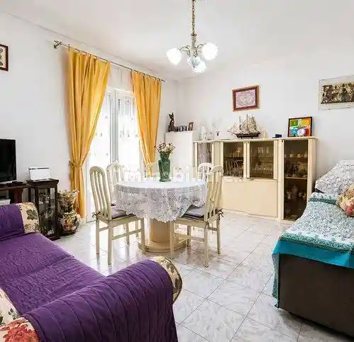 Appartamento in vendita a Sarzana