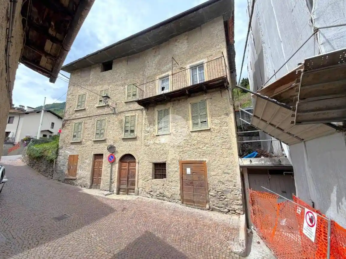 Rustico - Casale in vendita a Montagna in Valtellina