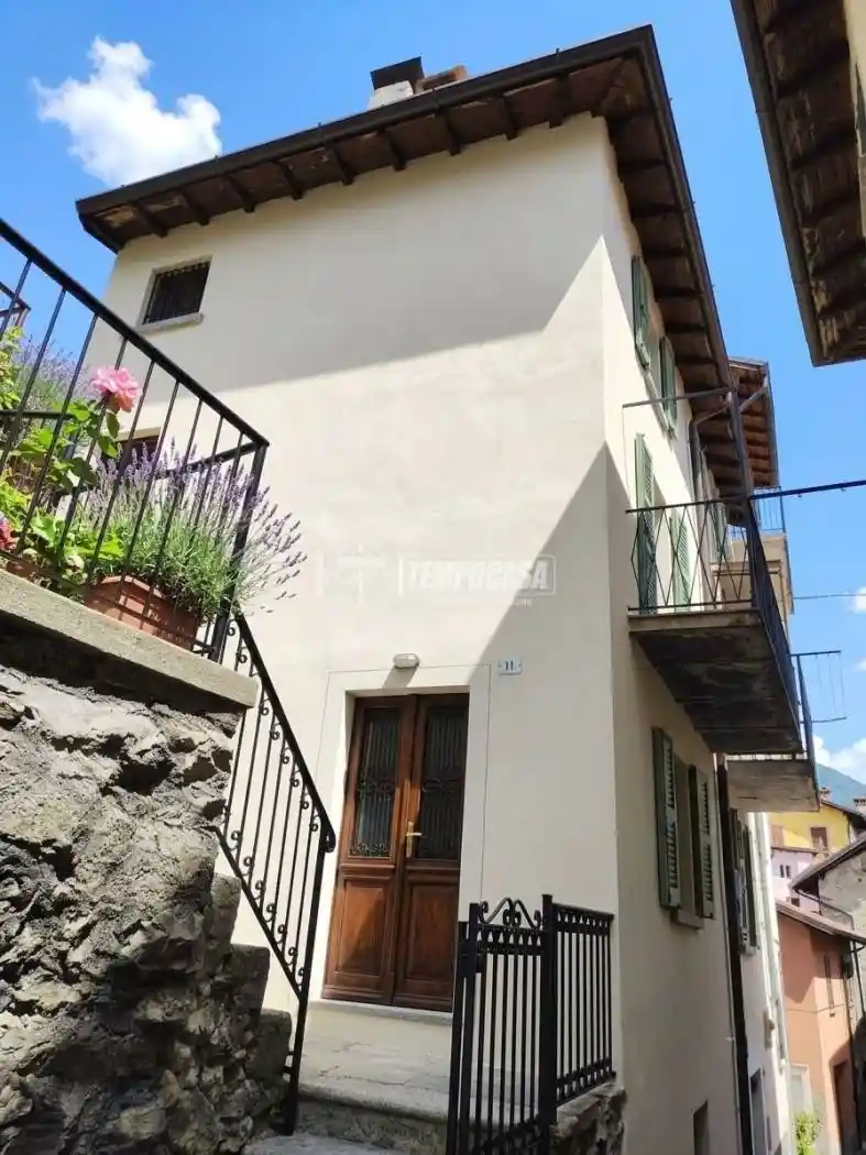 Casa indipendente in vendita a Colonno