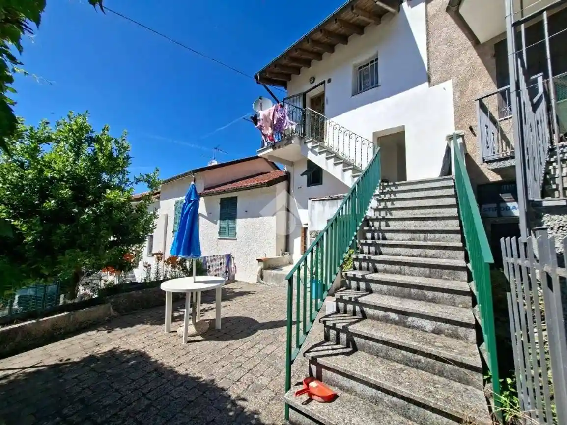 Casa indipendente in vendita a Vobbia