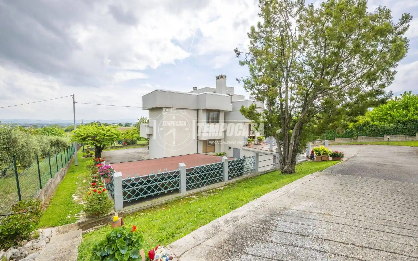 Villa in vendita a Montemarciano