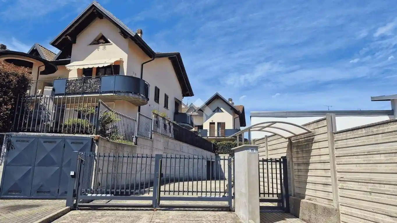 Appartamento in vendita a Arsago Seprio