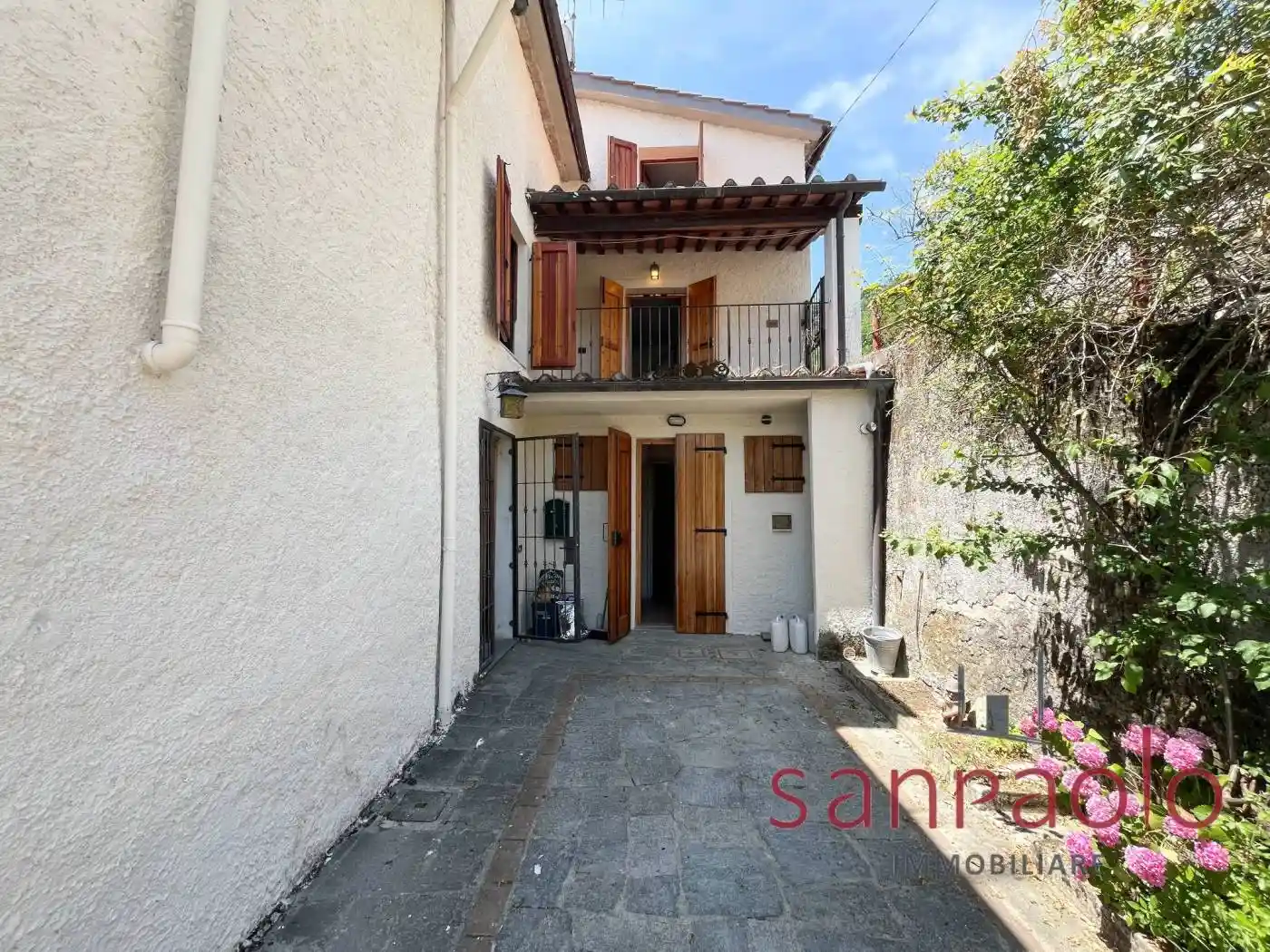 Casa indipendente in vendita a Pistoia