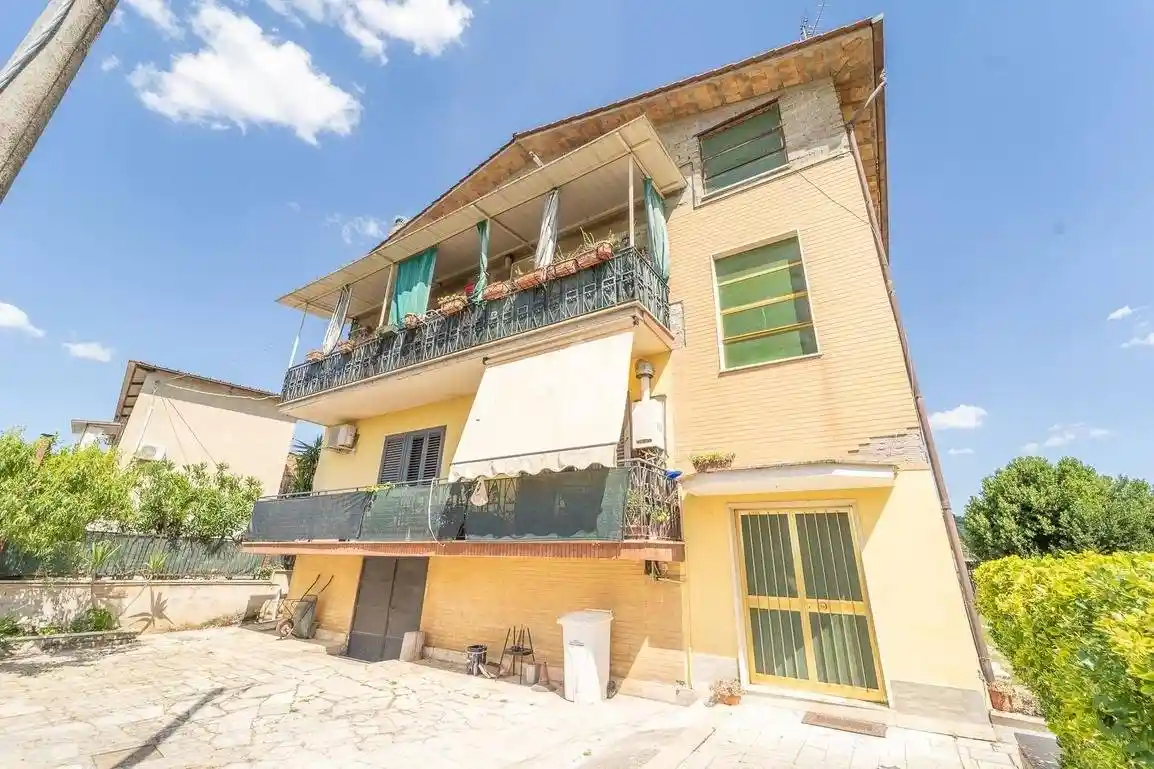 Appartamento in vendita a Guidonia Montecelio