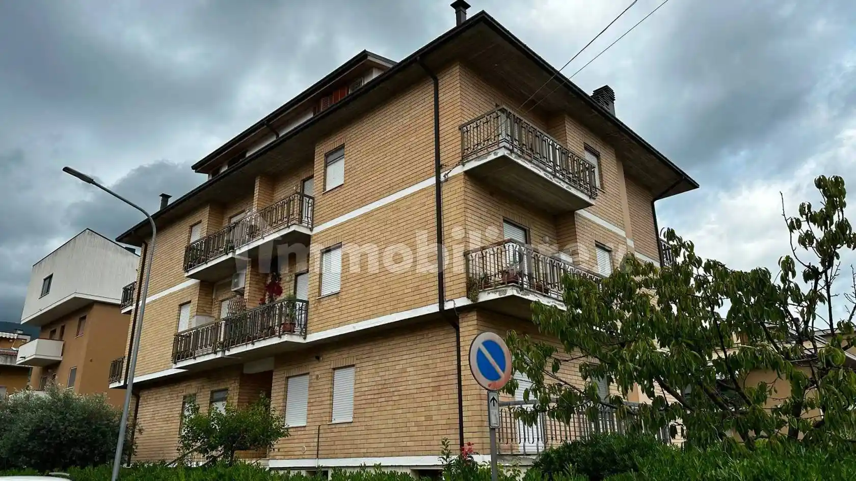 Appartamento in vendita a Folignano