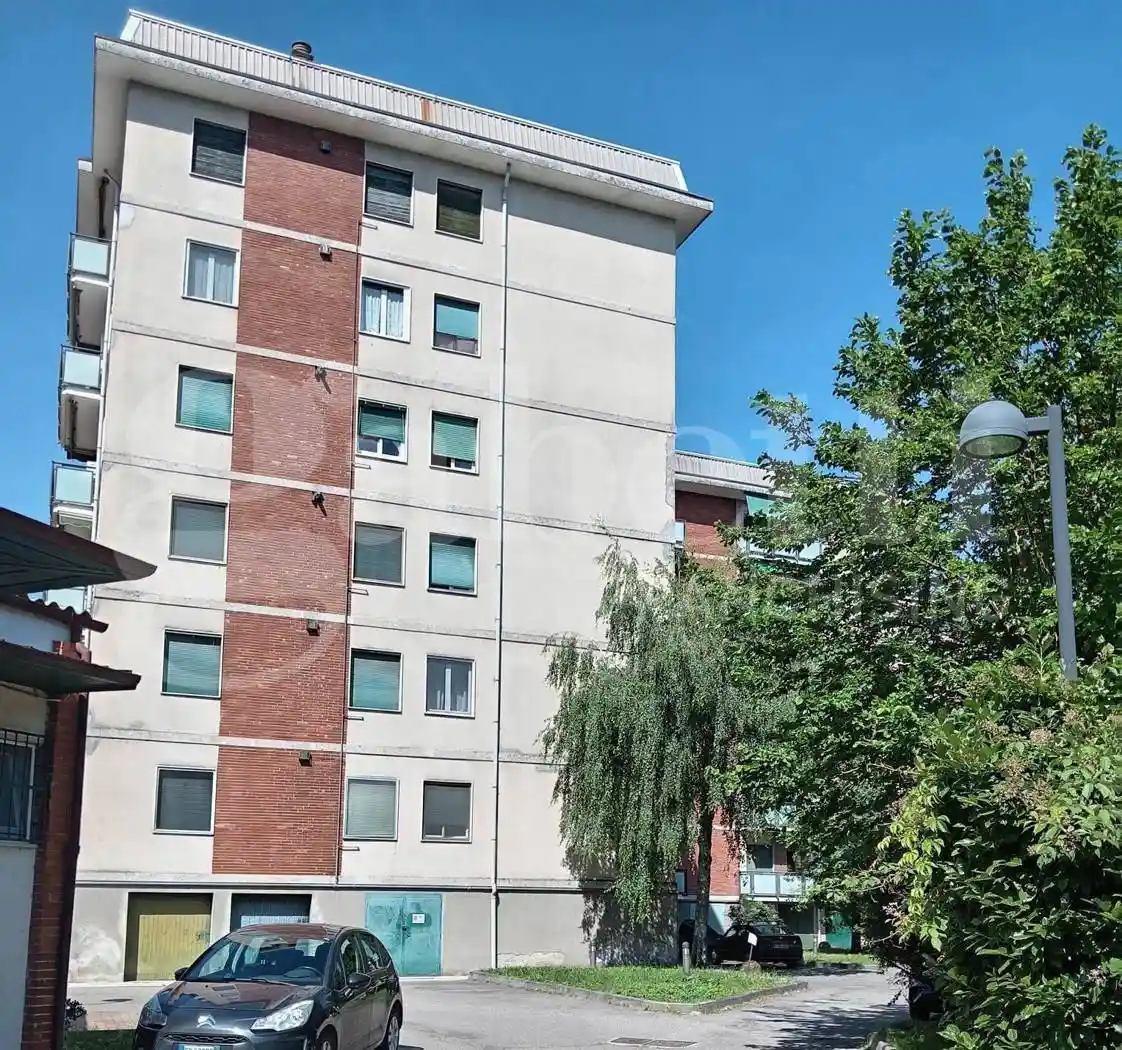 Appartamento in vendita a Trezzano sul Naviglio