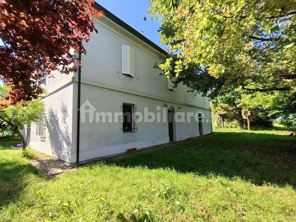Villa in affitto a Lugo