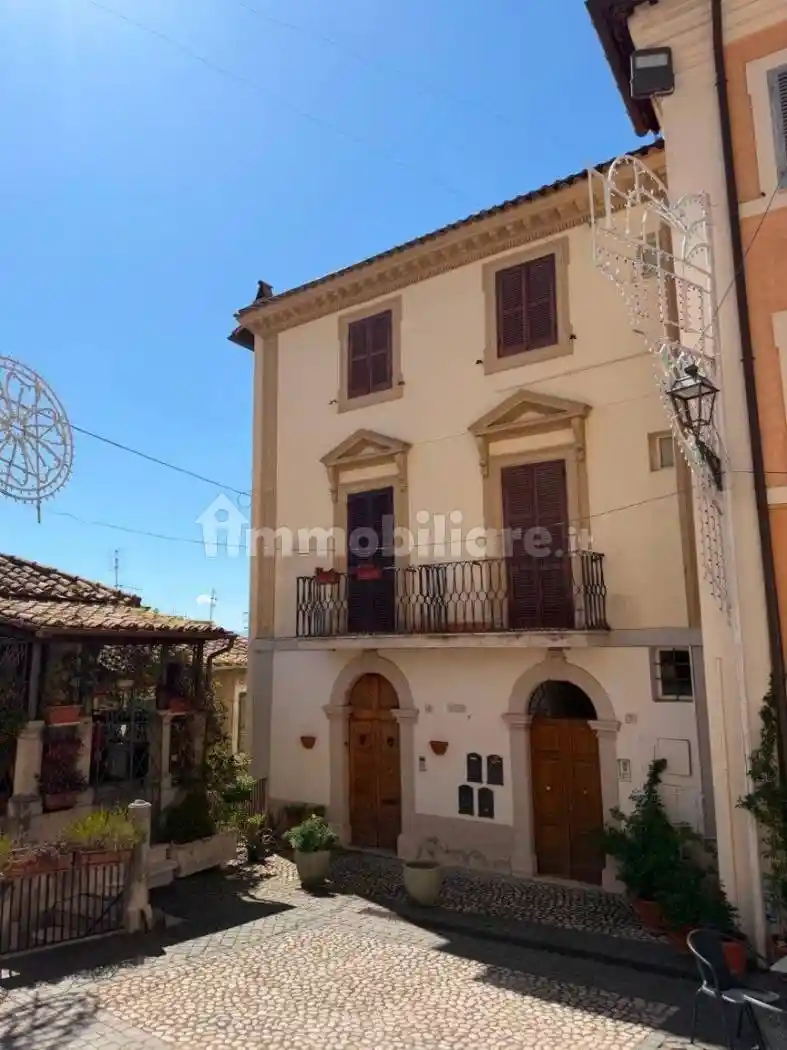 Appartamento in vendita a Genazzano