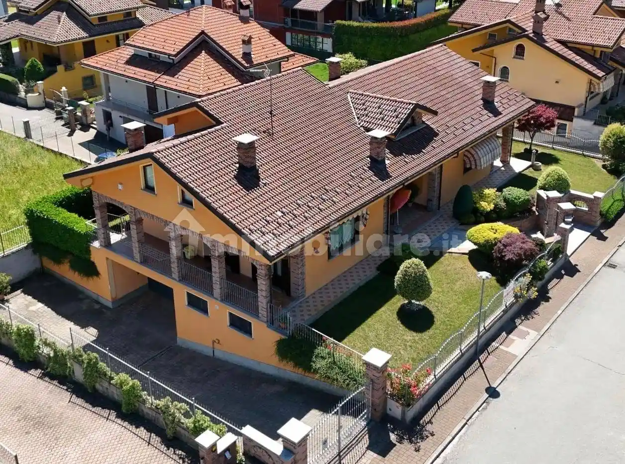 Villa in vendita a Vignolo