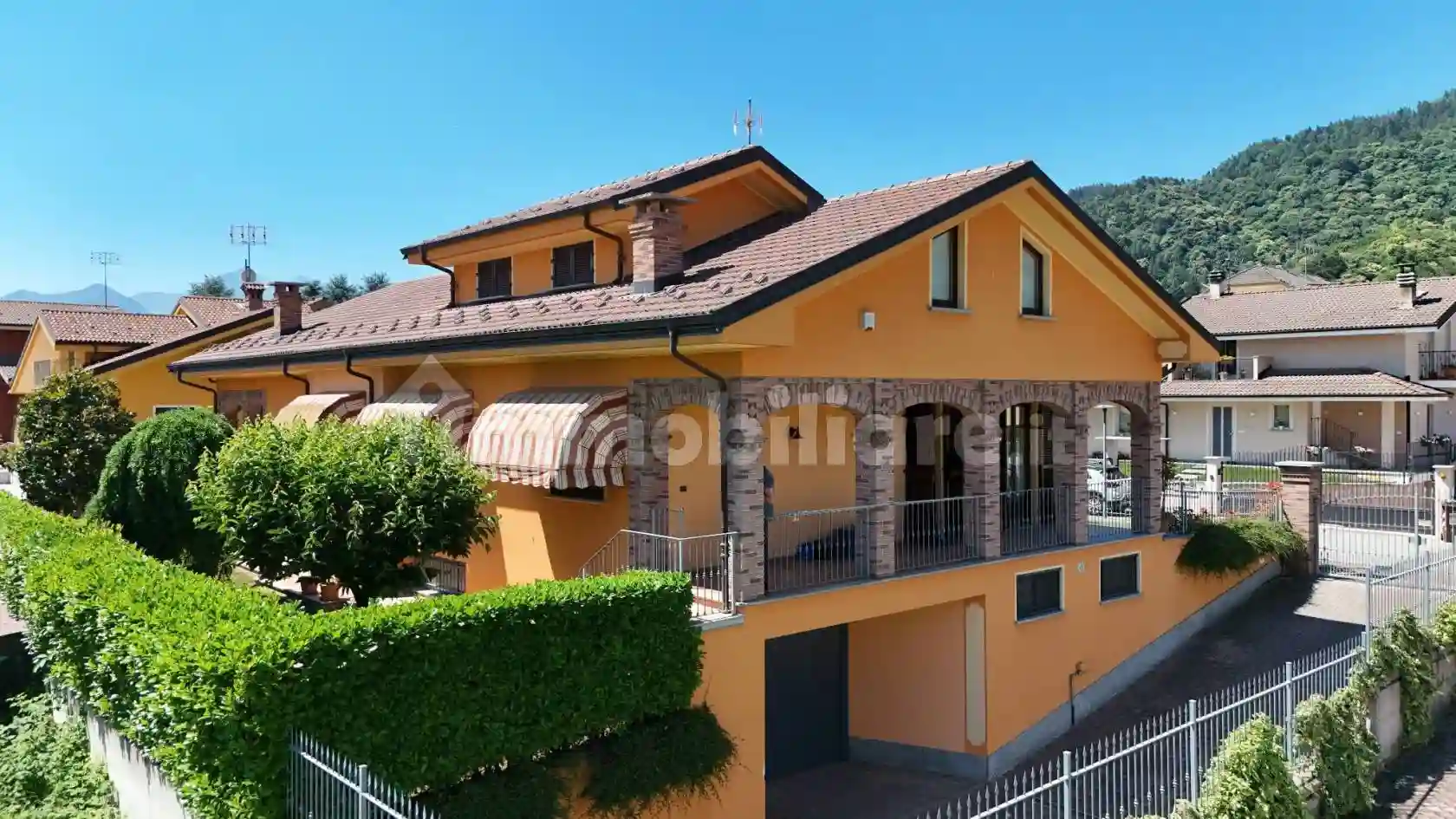 Villa - foto 2