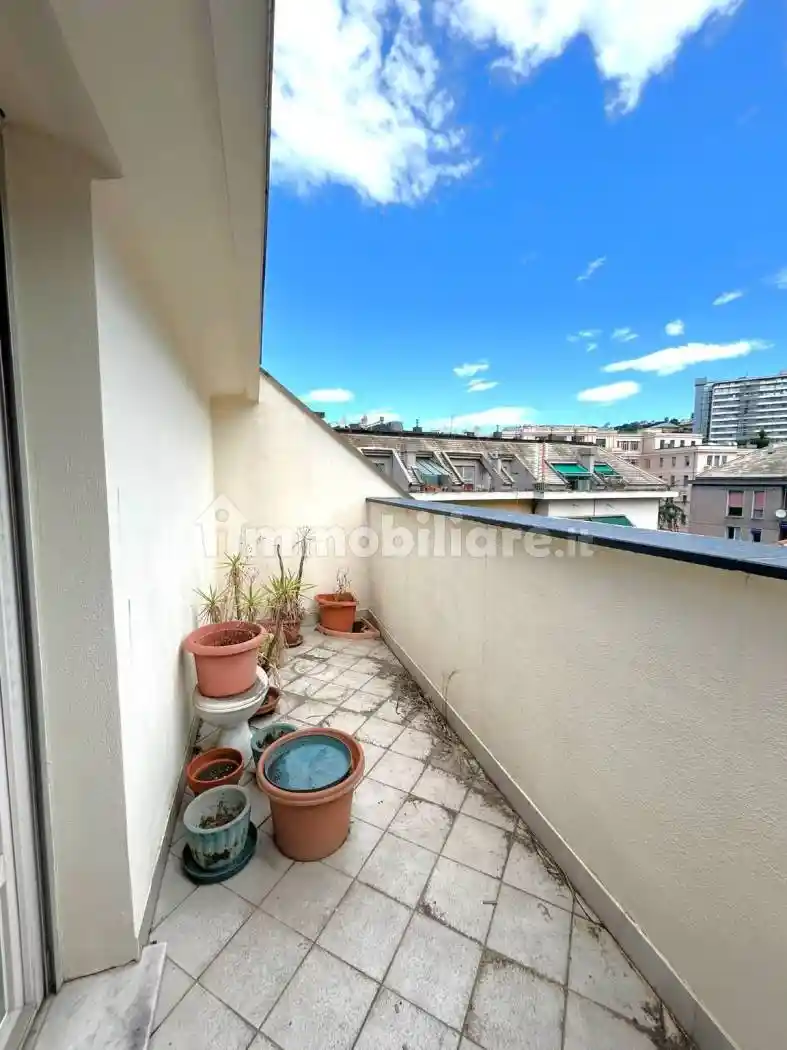 Appartamento in vendita a Genova