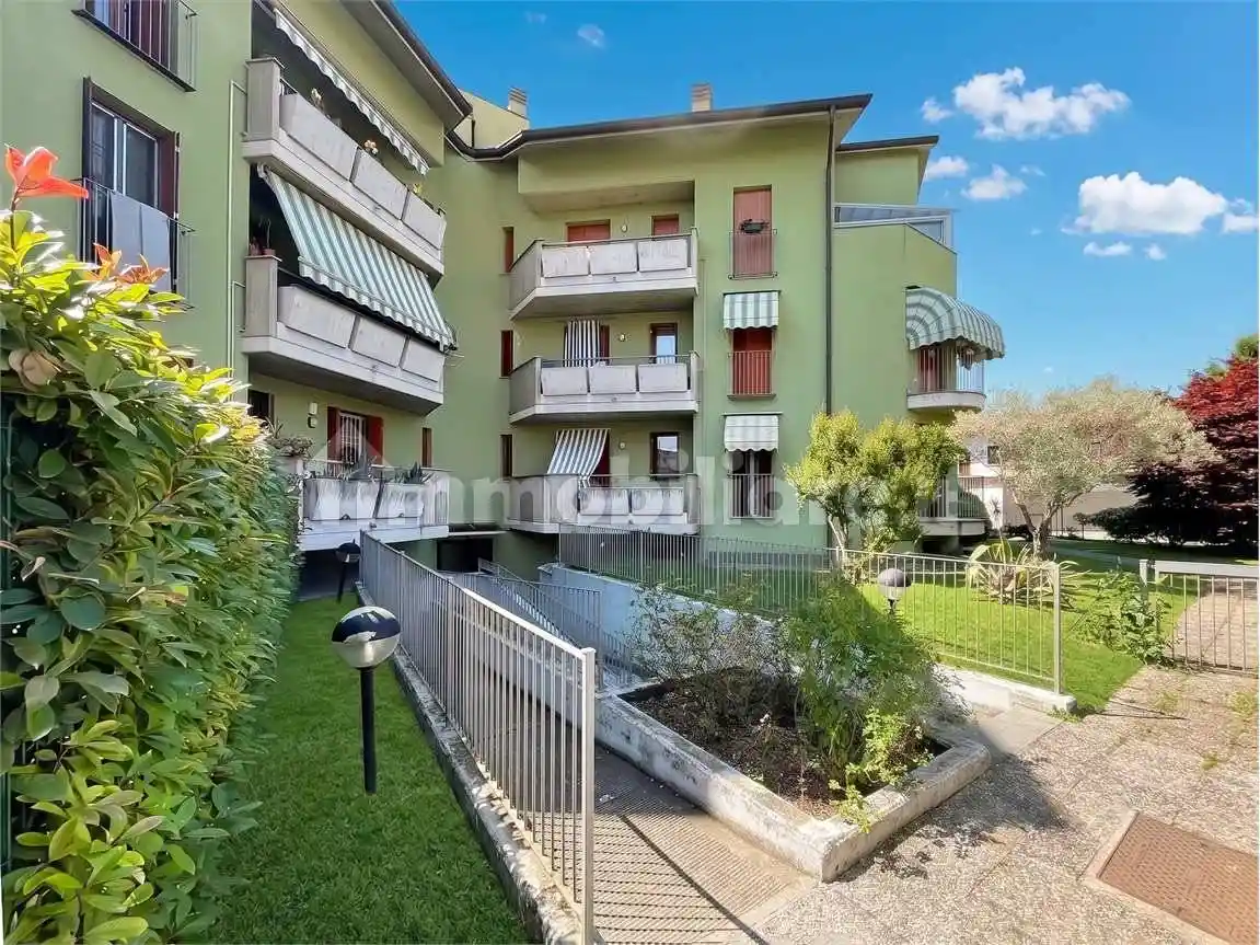 Appartamento in vendita a Bellinzago Lombardo