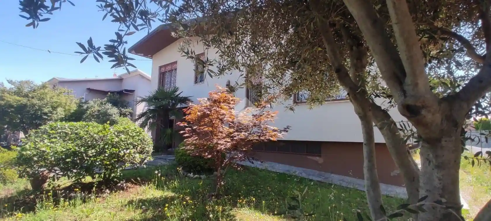 Casa indipendente in vendita a Lonate Pozzolo