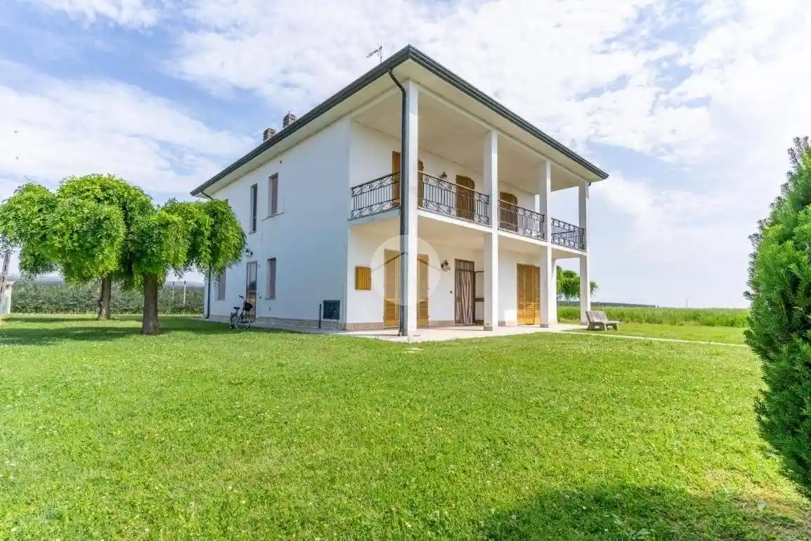 Casa indipendente in vendita a Tresignana