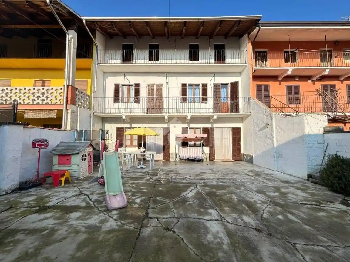 Casa indipendente in vendita a Strambino