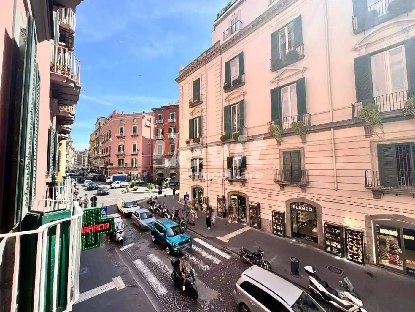 Appartamento in vendita a Napoli