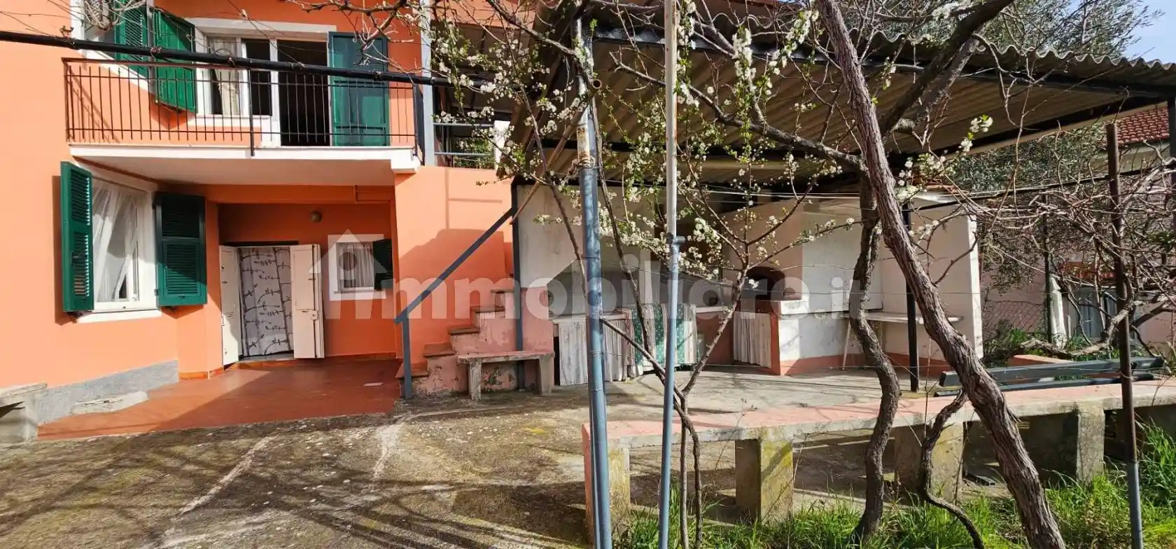 Casa indipendente in vendita a Casarza Ligure