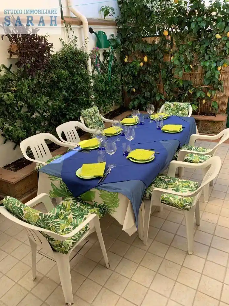 Casa indipendente in affitto a Viareggio