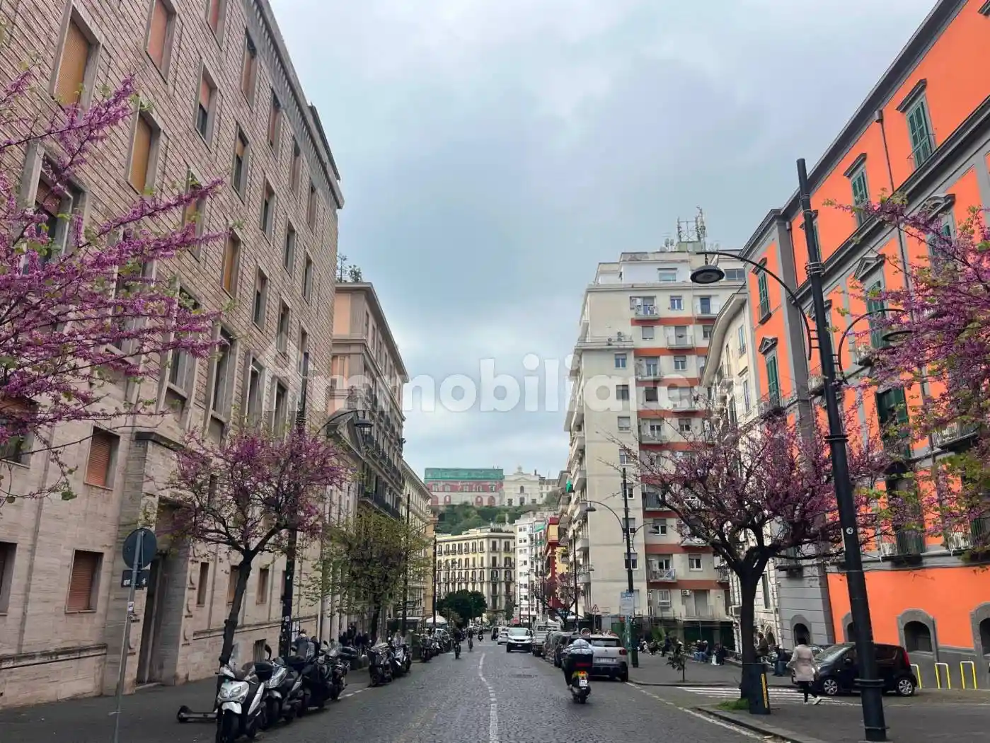 Appartamento in vendita a Napoli