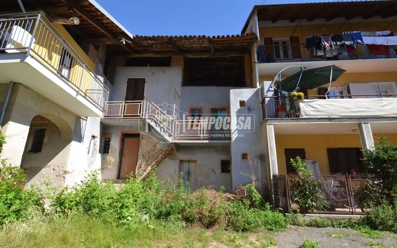 Casa indipendente in vendita a Front
