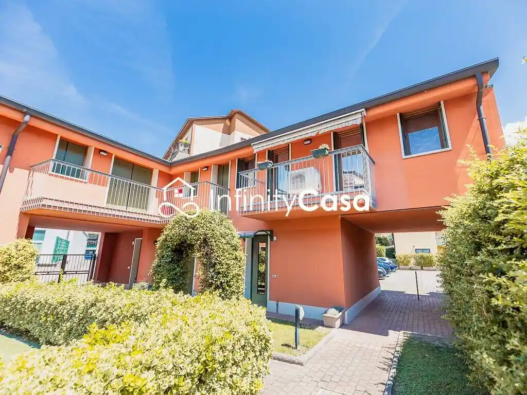 Casa indipendente in vendita a Verona