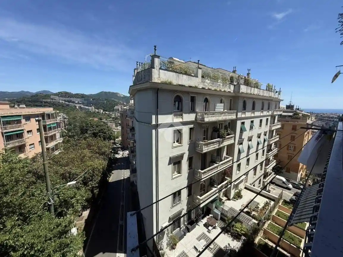 Appartamento in vendita a Genova