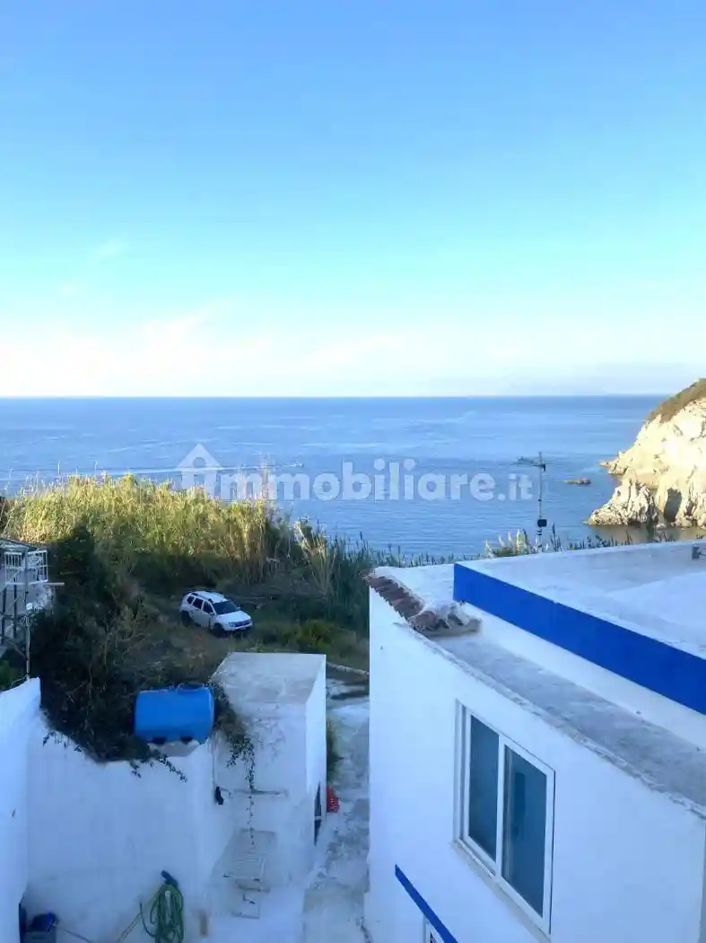 Rustico - Casale in vendita a Ponza