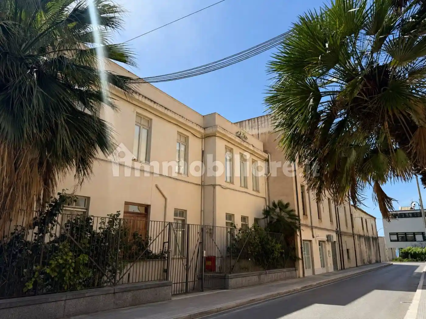 Palazzo - Edificio in affitto a Cefalù
