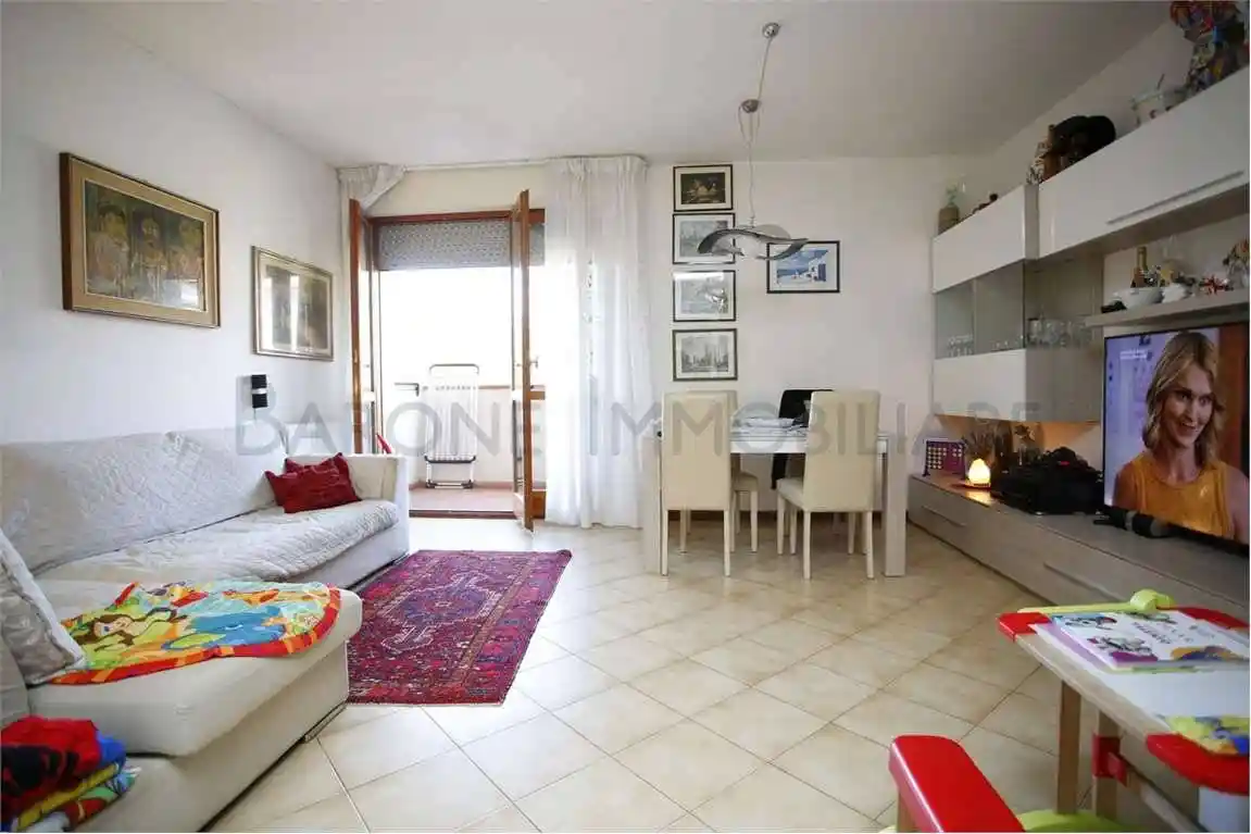 Appartamento in vendita a Carrara