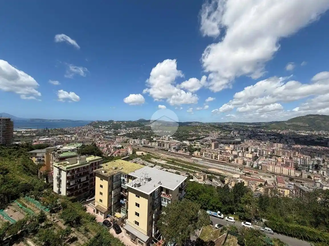 Appartamento in affitto a Napoli