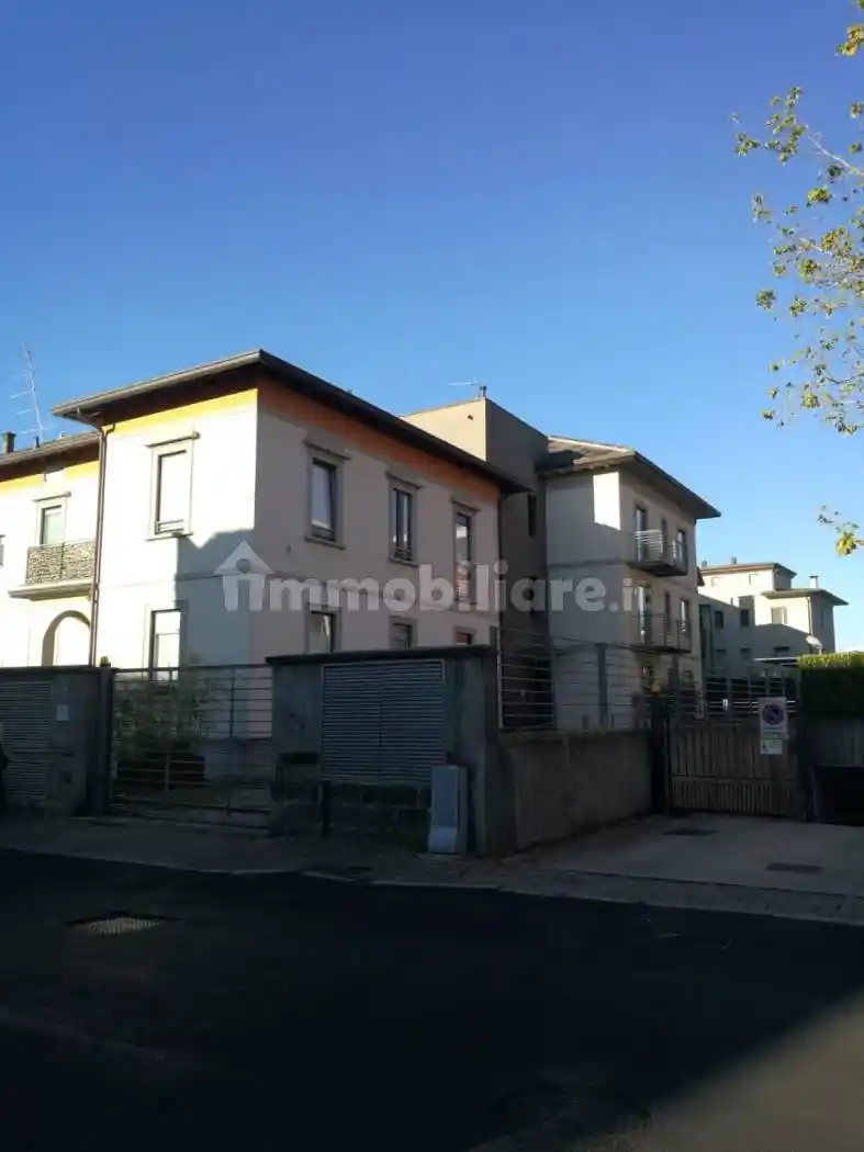 Appartamento in affitto a Turate