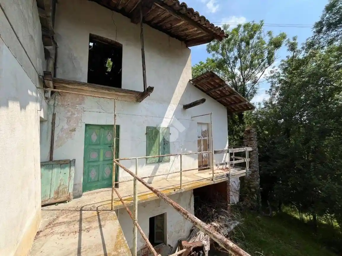 Casa indipendente in vendita a Castelnuovo Nigra