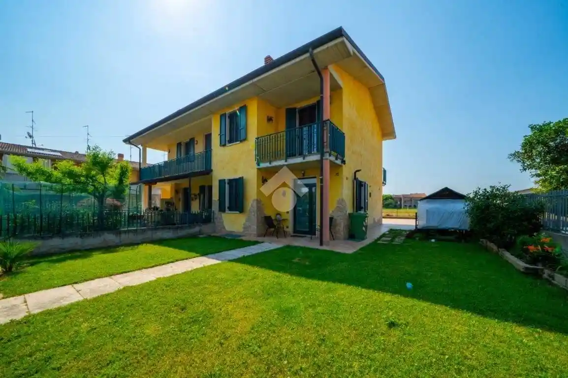 Villetta a schiera in vendita a Valeggio sul Mincio