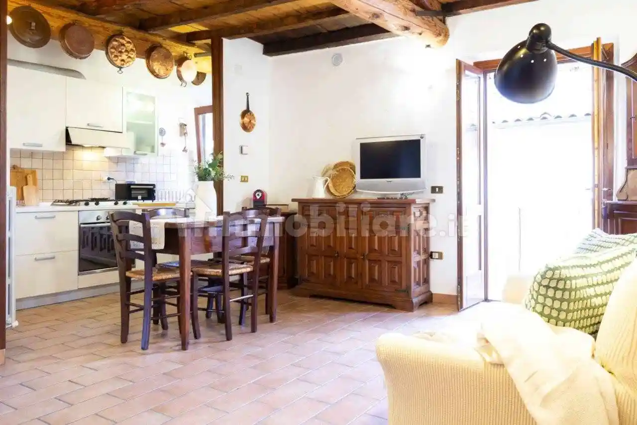 Appartamento in vendita a Castelnovo Ne' Monti