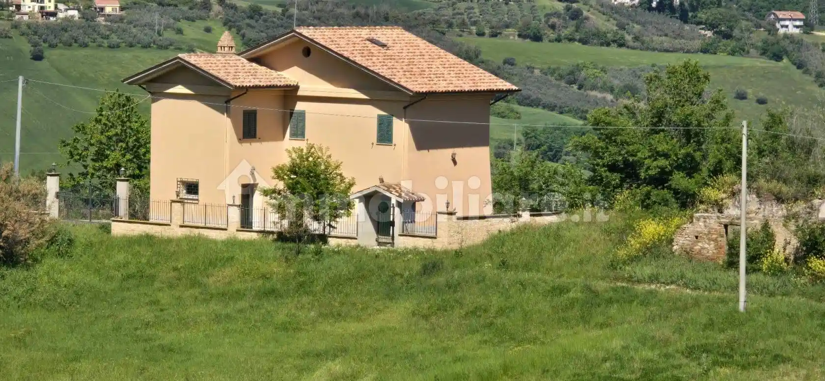 Villa in vendita a Cellino Attanasio