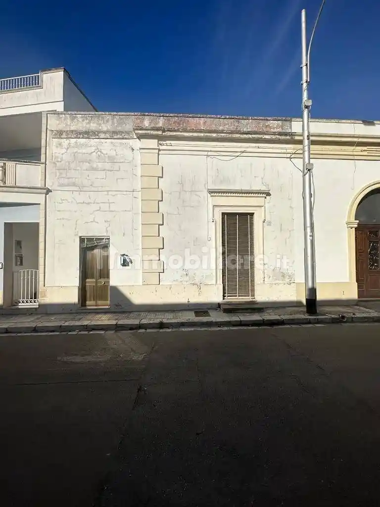 Casa indipendente in vendita a Caprarica di Lecce