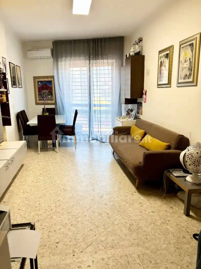Palazzo - Edificio in vendita a Bari