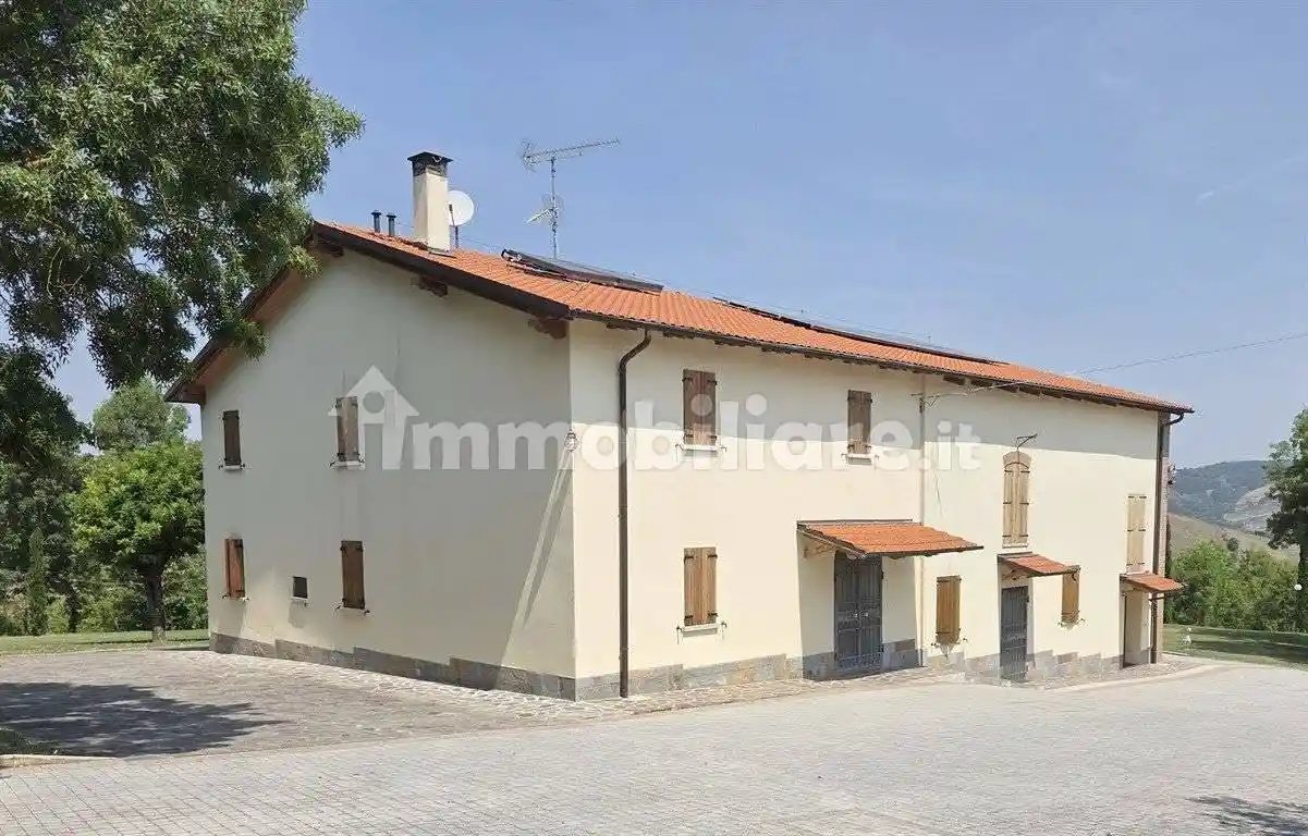Casa indipendente in vendita a Pianoro