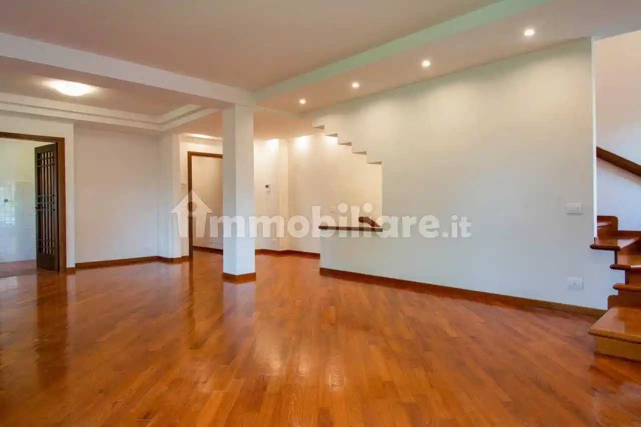 Villa in vendita a Prato