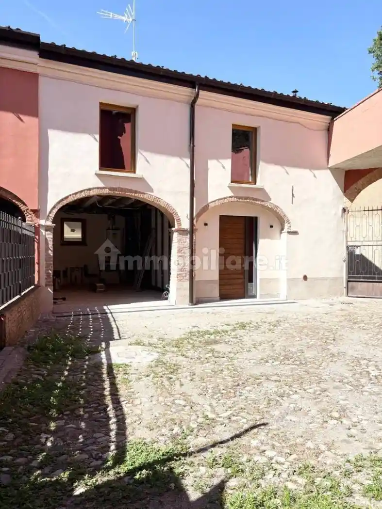 Casa indipendente in vendita a Gussago