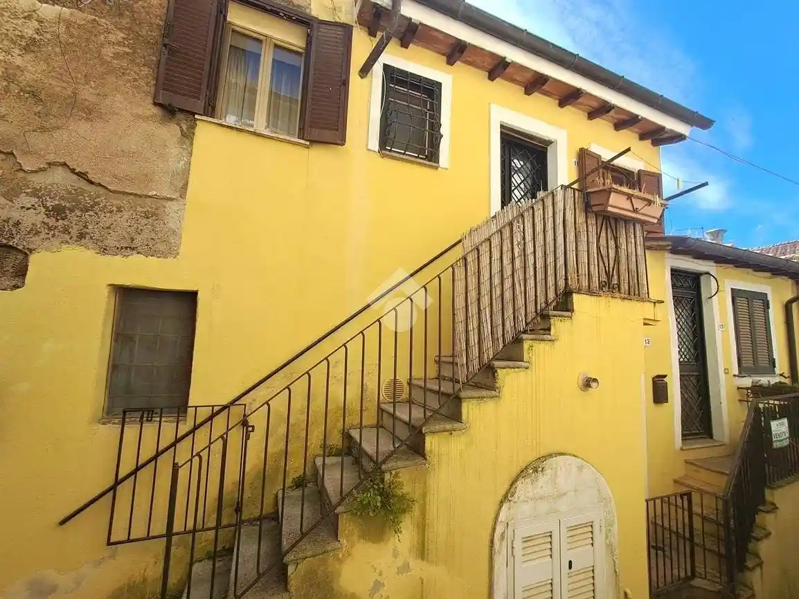 Appartamento in vendita a Faleria