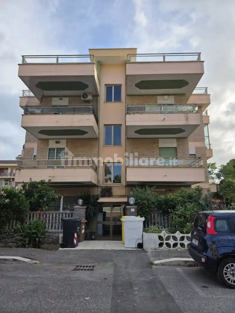 Appartamento in vendita a Pomezia