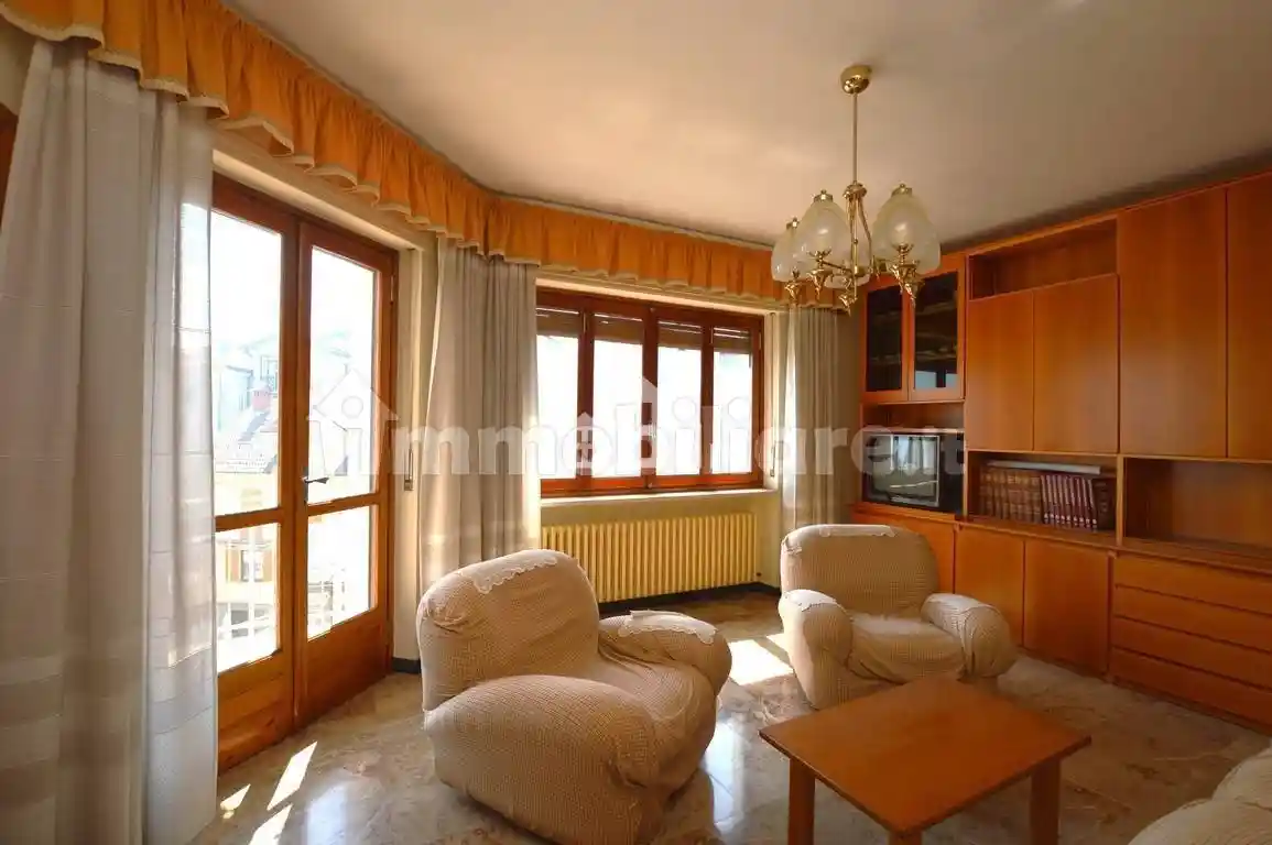 Appartamento in vendita a Andrate