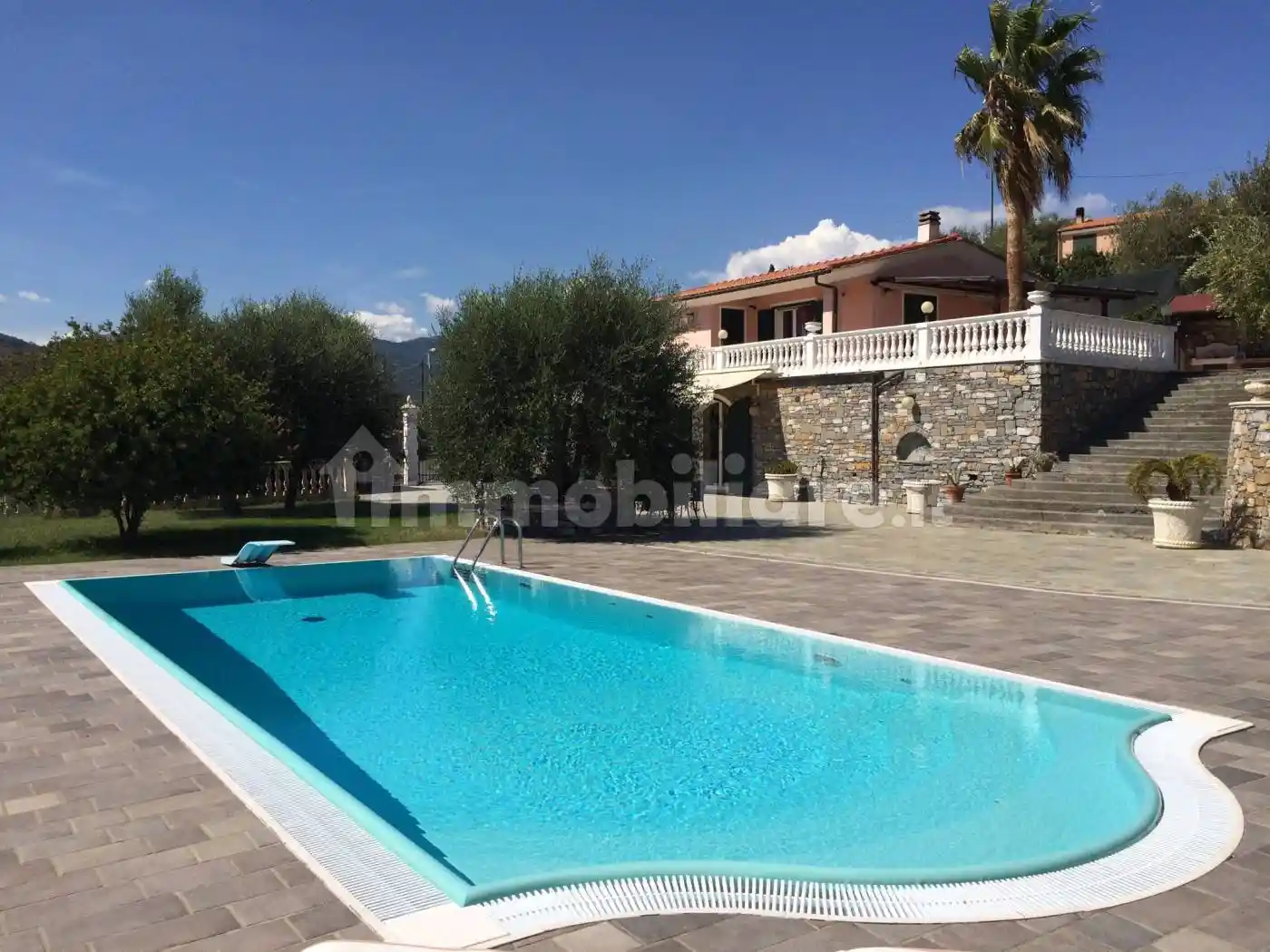 Villa in vendita a Imperia