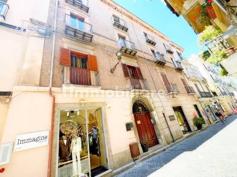 Appartamento in vendita a Fondi